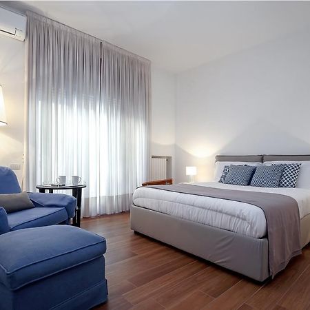 Starhost - Golden Apartments Salerno Exterior foto